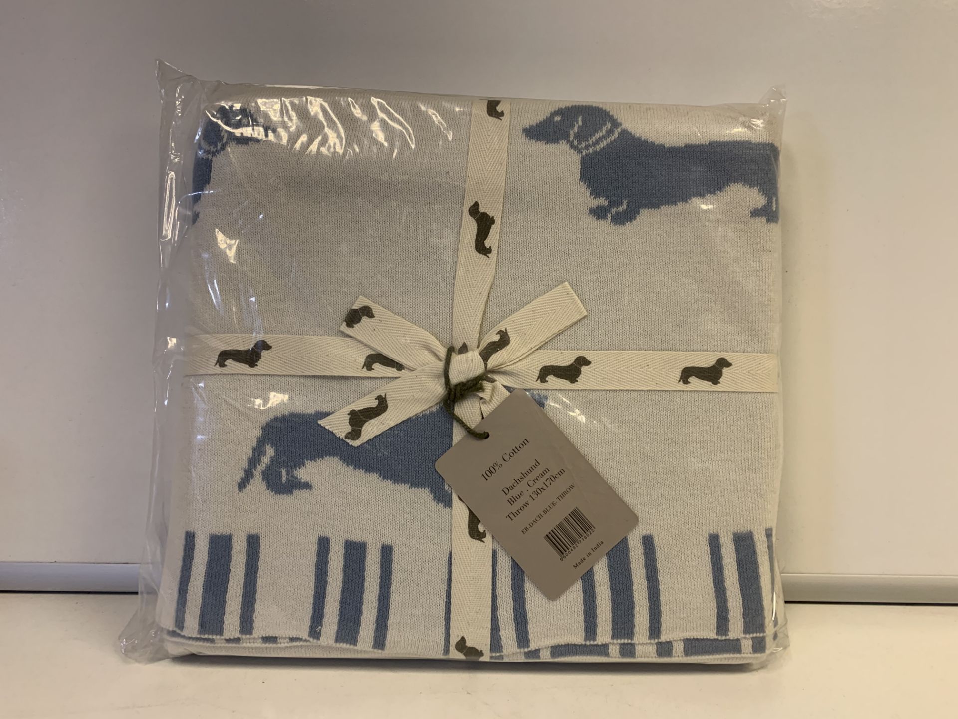 6 X BRAND NEW EMILY BOND DACHSHUND BLUE THROWS SIZE 130 X 170CM RRP £65 EACH