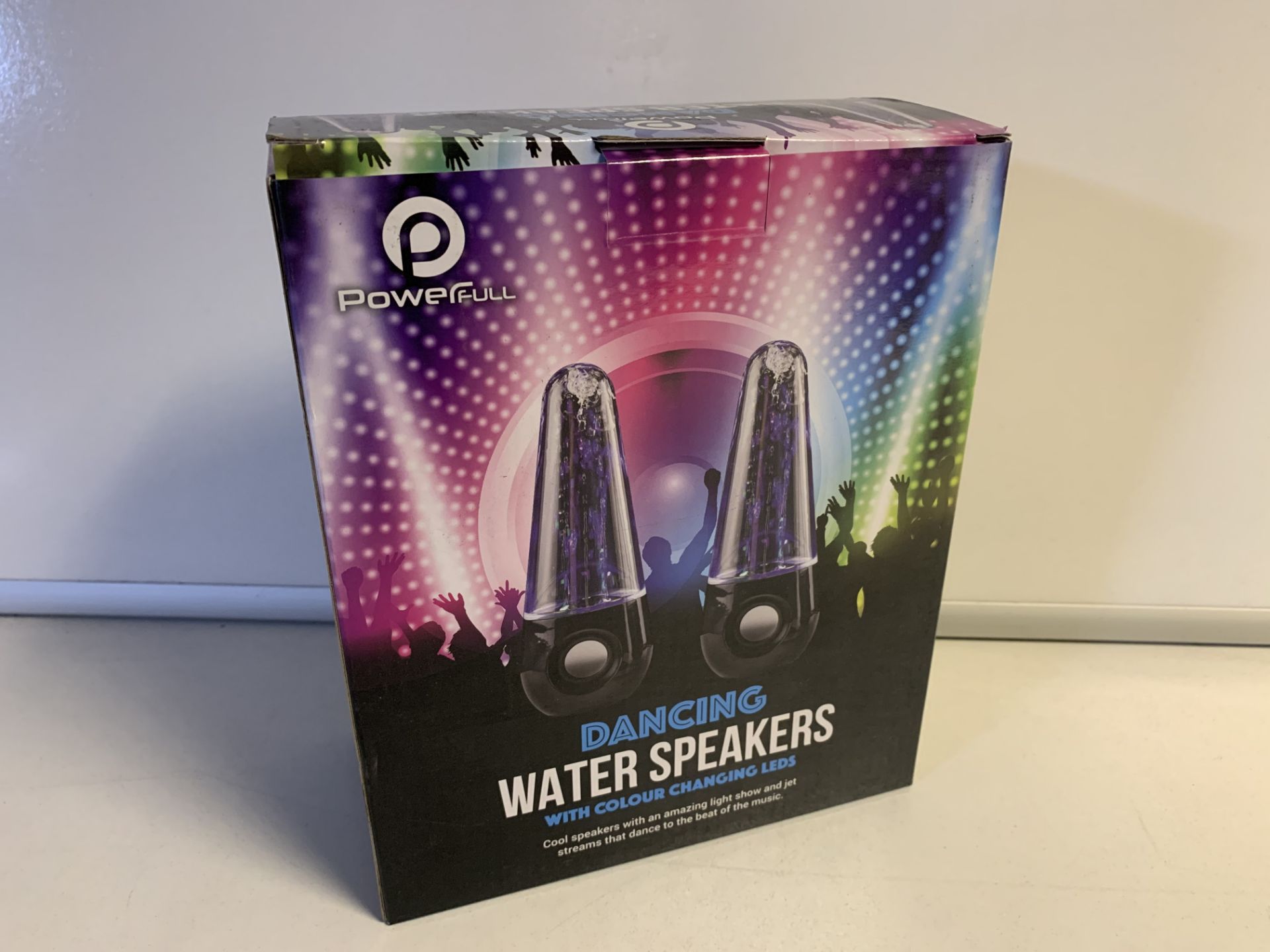 6 X BRAND NEW DANCING WATER SPEAKERS WITH COLOUR CHANGING LEDS