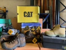 4 x PAIRS OF VARIOUS WORK BOOTS TO INCLUDE DR MARTENS AIR WAIR, JCB & CAT