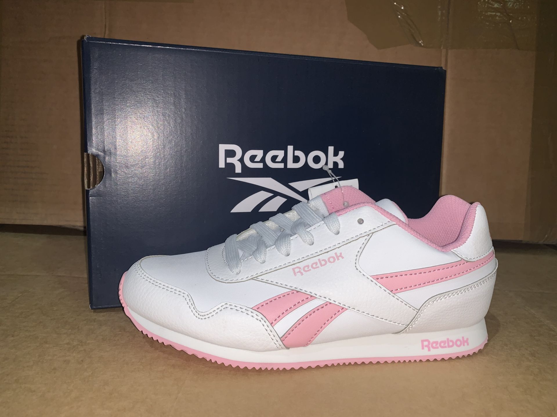 (NO VAT) 5 X BRAND NEW PINK AND WHITE REEBOK ROYAL RUNNING SHOES SIZE J4