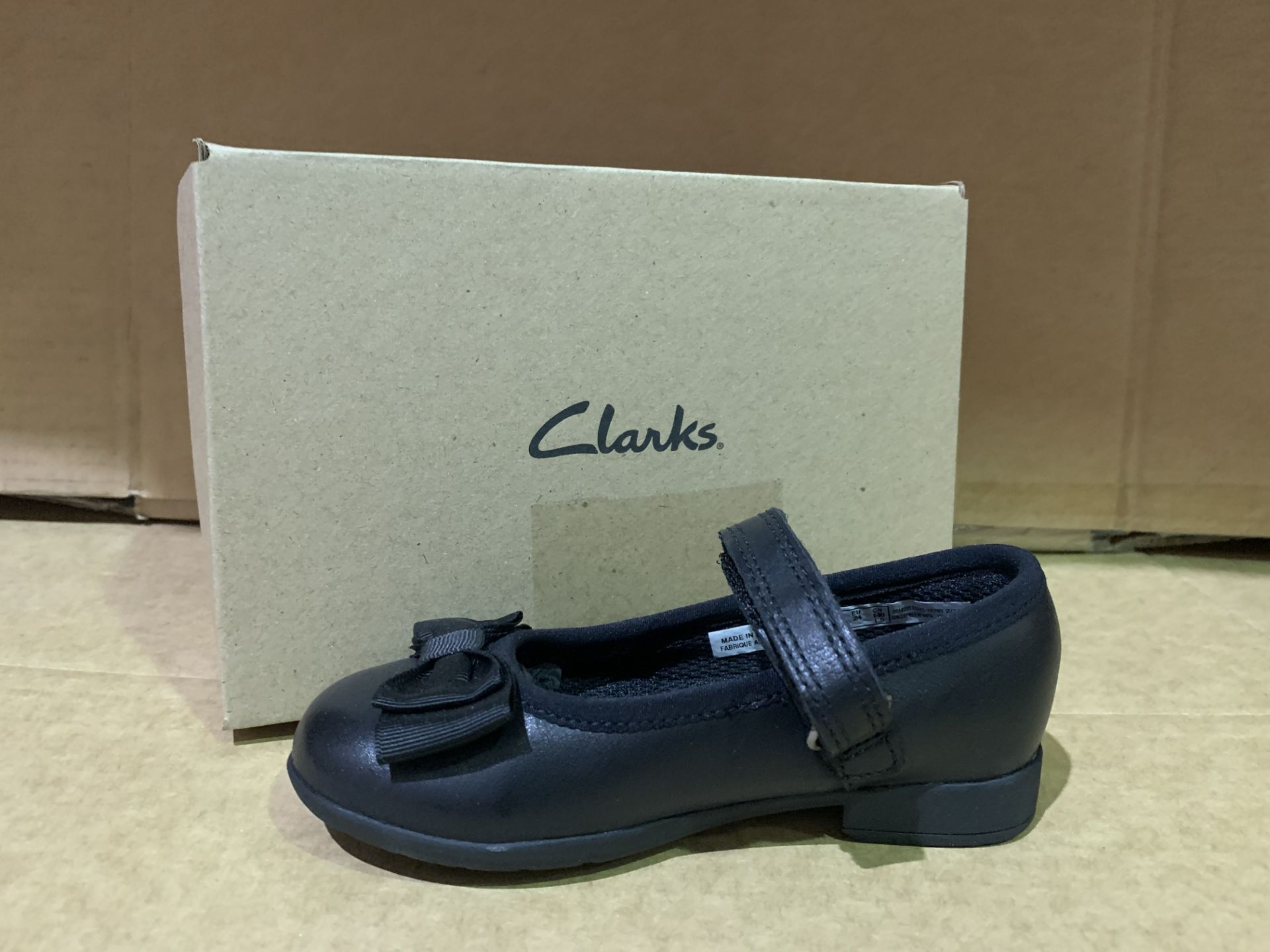 (NO VAT) 4 X BRAND NEW CLARKS SCALA TAP SHOES SIZE i7