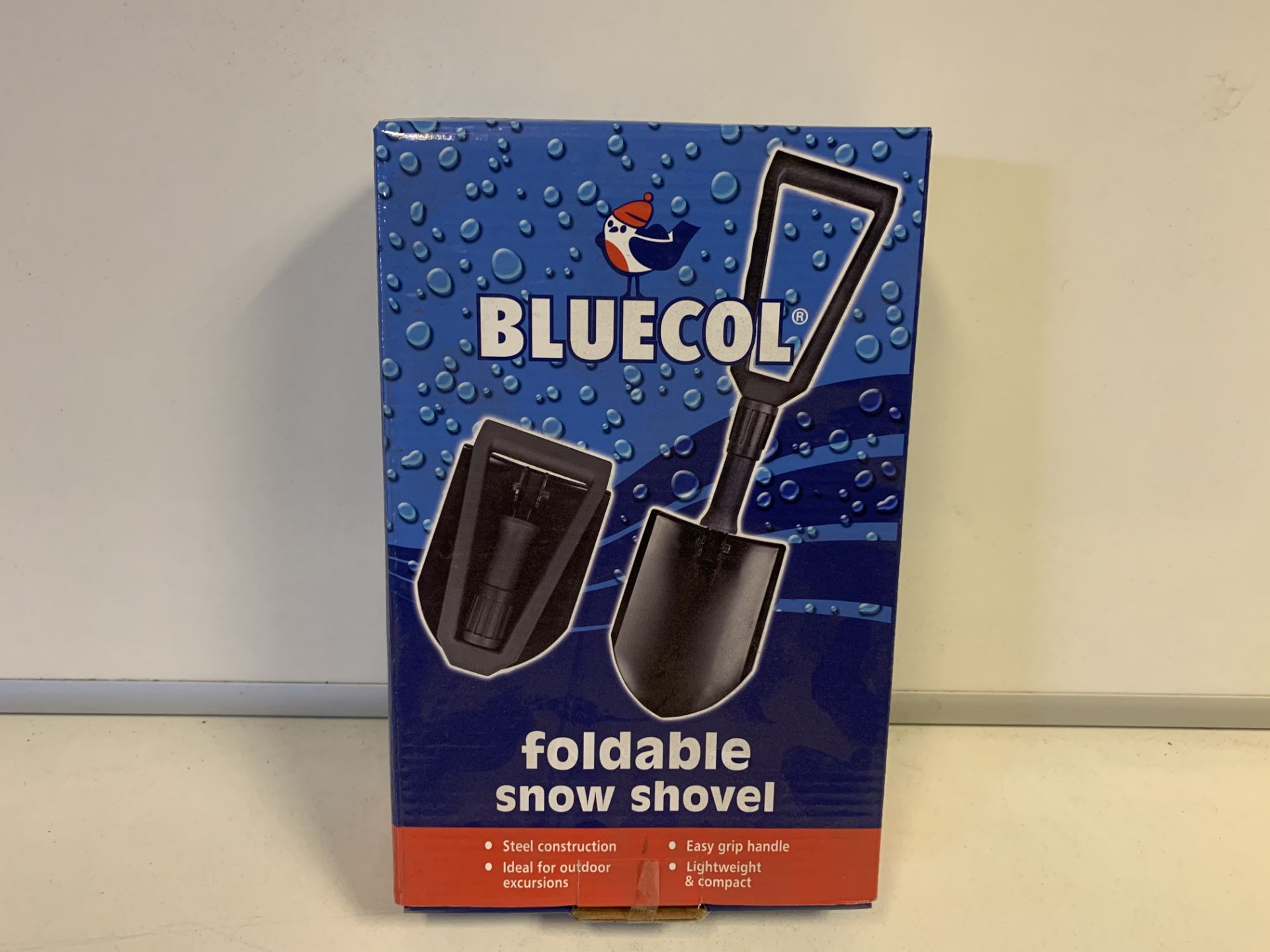 18 x NEW BOXED BLUECOL FOLDABLE METAL SHOVELS