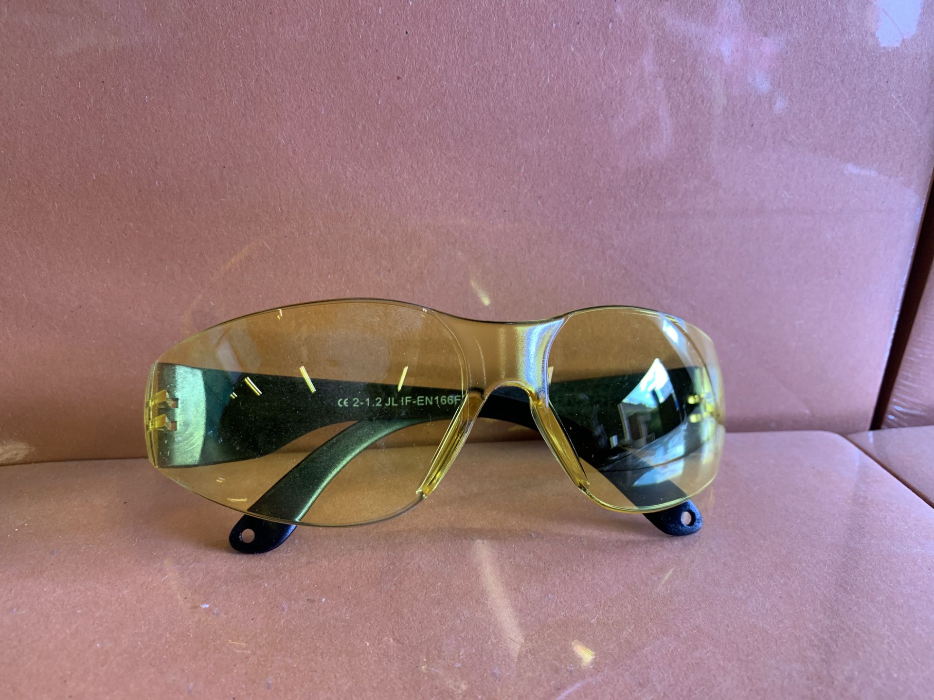 60 x NEW SEALED PAIRS OF 21ST CENTURY SAFETY GLASSES. RRP £8 EACH