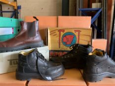 4 x PAIRS OF VARIOUS WORK BOOTS TO INCLUDE TASKERS, APACHE ETC