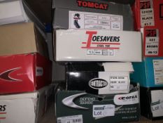 4 x PAIRS OF VARIOUS WORK BOOTS TO INCLUDE COFRA MEDAL O2 DEFEND RANGE, TOMCAT DEKOTA ETC IN SIZES