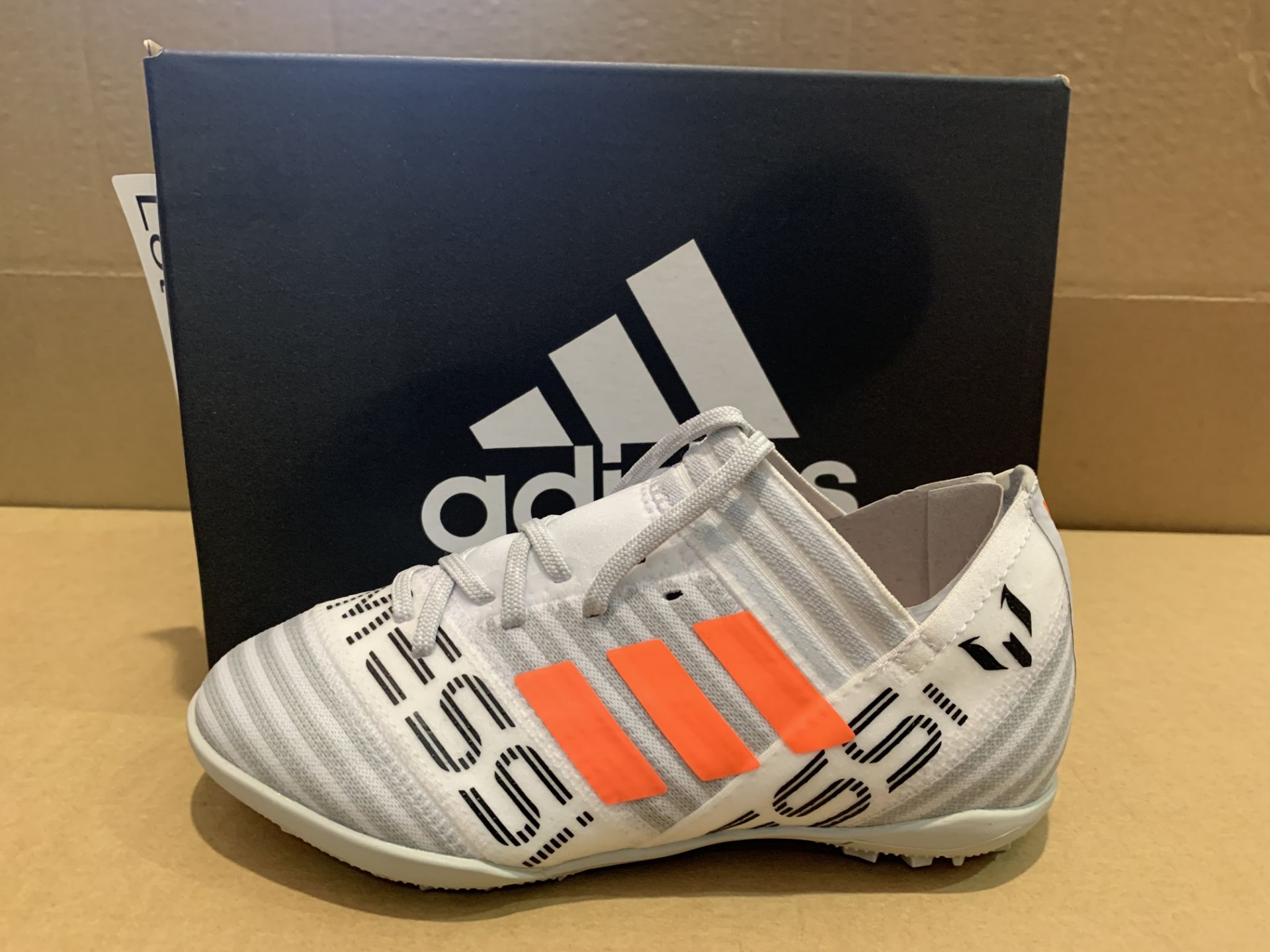 (NO VAT) 4 X BRAND NEW NEMEZIZ MESSI TANGO WHITE BOOTS SIZE i12