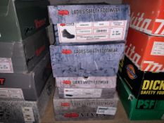 4 x PAIRS OF VARIOUS WORK BOOTS TO INCLUDE VIXEN FULLY NON METALLIC 100% WATERPROOF SAFETY BOOTS