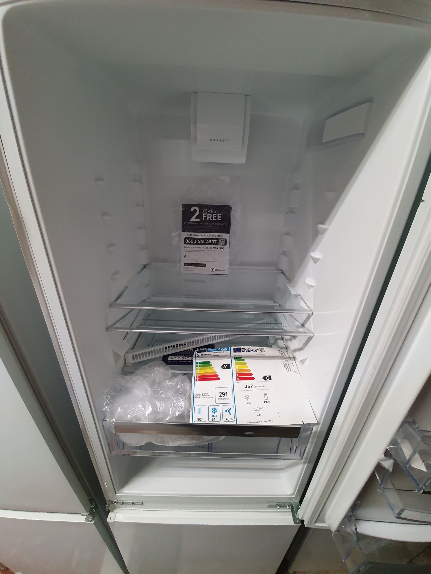 NEW/GRADED AND UNPACKAGED Electrolux ENN2801EOV Built-in 70:30 split Fridge Freezer (Brand new - Image 4 of 14