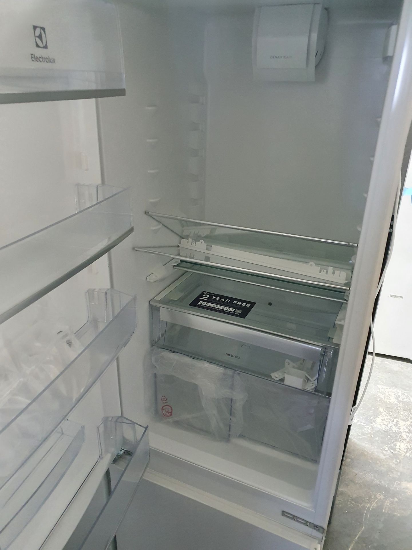 NEW/GRADED AND UNPACKAGED Electrolux ENN2853COV Built-in 70/30 Frost Free Fridge Freezer (Brand - Image 11 of 14
