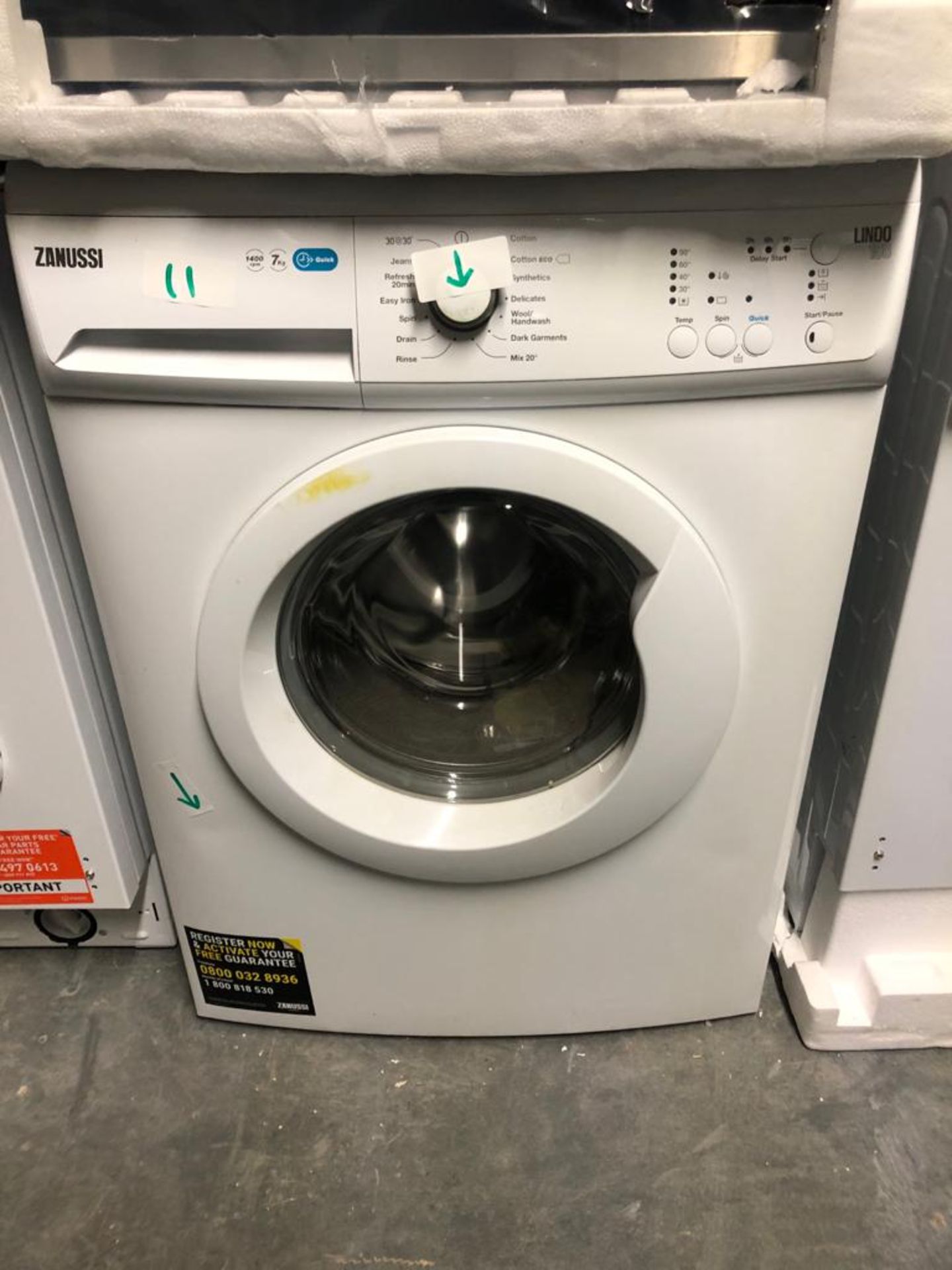 NEW/GRADED AND UNPACKAGED Zanussi Lindo100 ZWF71440W 7Kg Washing Machine (Mild dent on front and