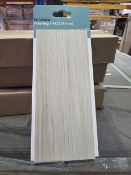 (B175) PALLET TO CONTAIN 210 BOXES OF 5 x GOODHOME LAMINATE FLOORING 7MM TOWNSVILLE LAMINATE