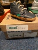 NEW & BOXED KICKERS NAVY LEATHER SHOE SIZE INFANT 3 (161/21)