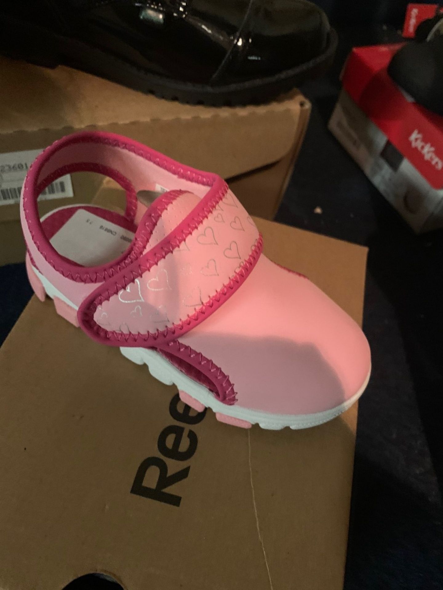 NEW & BOXED REEBOK WAVE GLIDERS PINK SIZE INFANT 7.5 (198/21)
