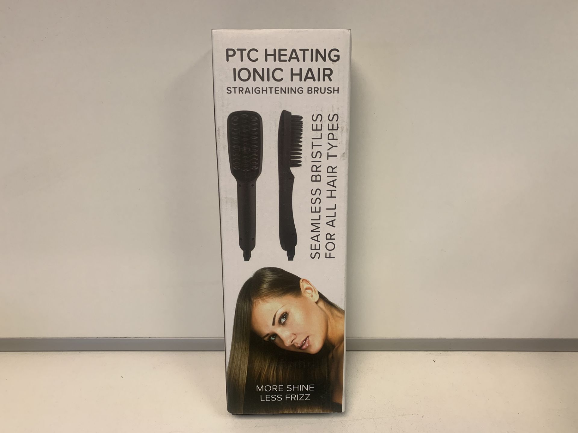 2 X NEW BOXED PTC HEATING IONIC HAIR STRAIGHTENING BRUSHES. RRP £24.99 EACH (190/26)