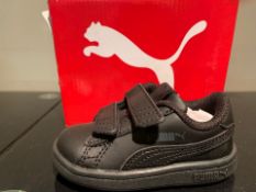 NEW & BOXED PUMA TRAINERS SIZE INFANT 5 (296 UPSTAIRS)