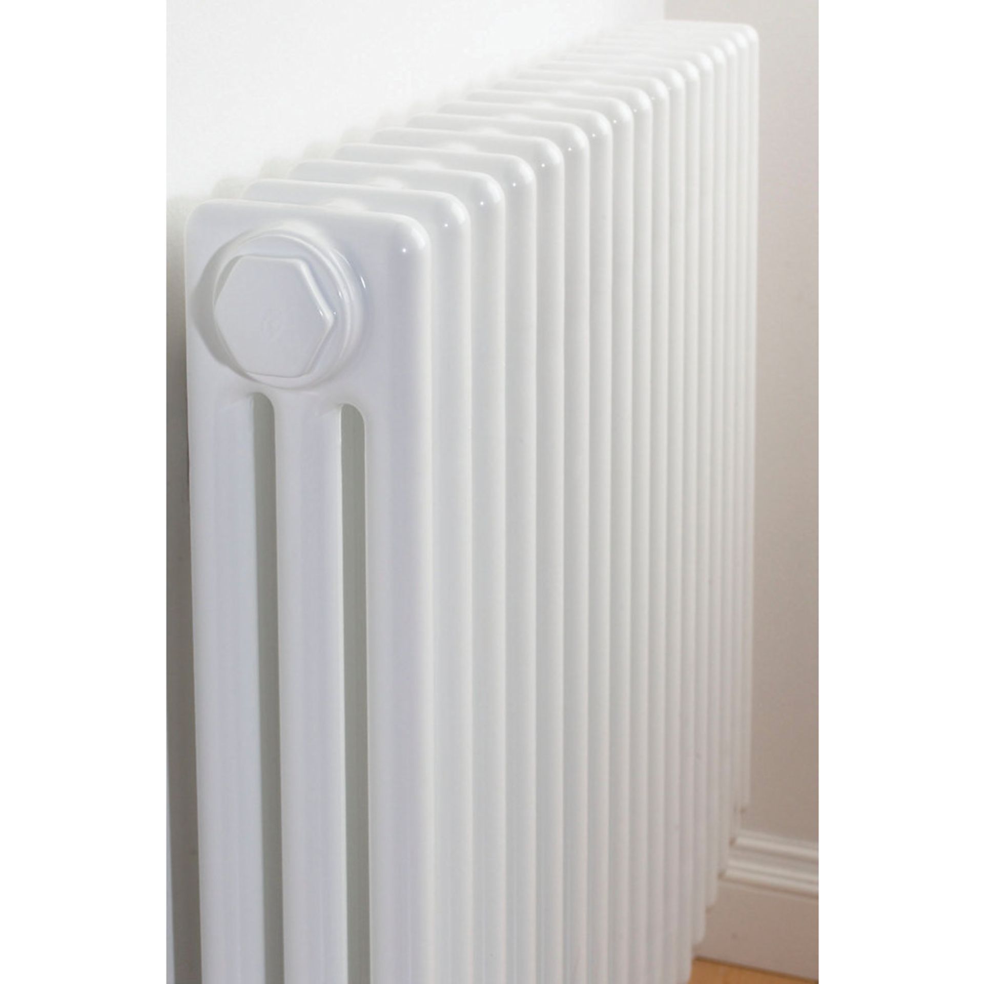 (21) 3-COLUMN HORIZONTAL RADIATOR 600 X 628MM WHITE 2701BTU. Acova Classic steel column radiators - Image 2 of 2