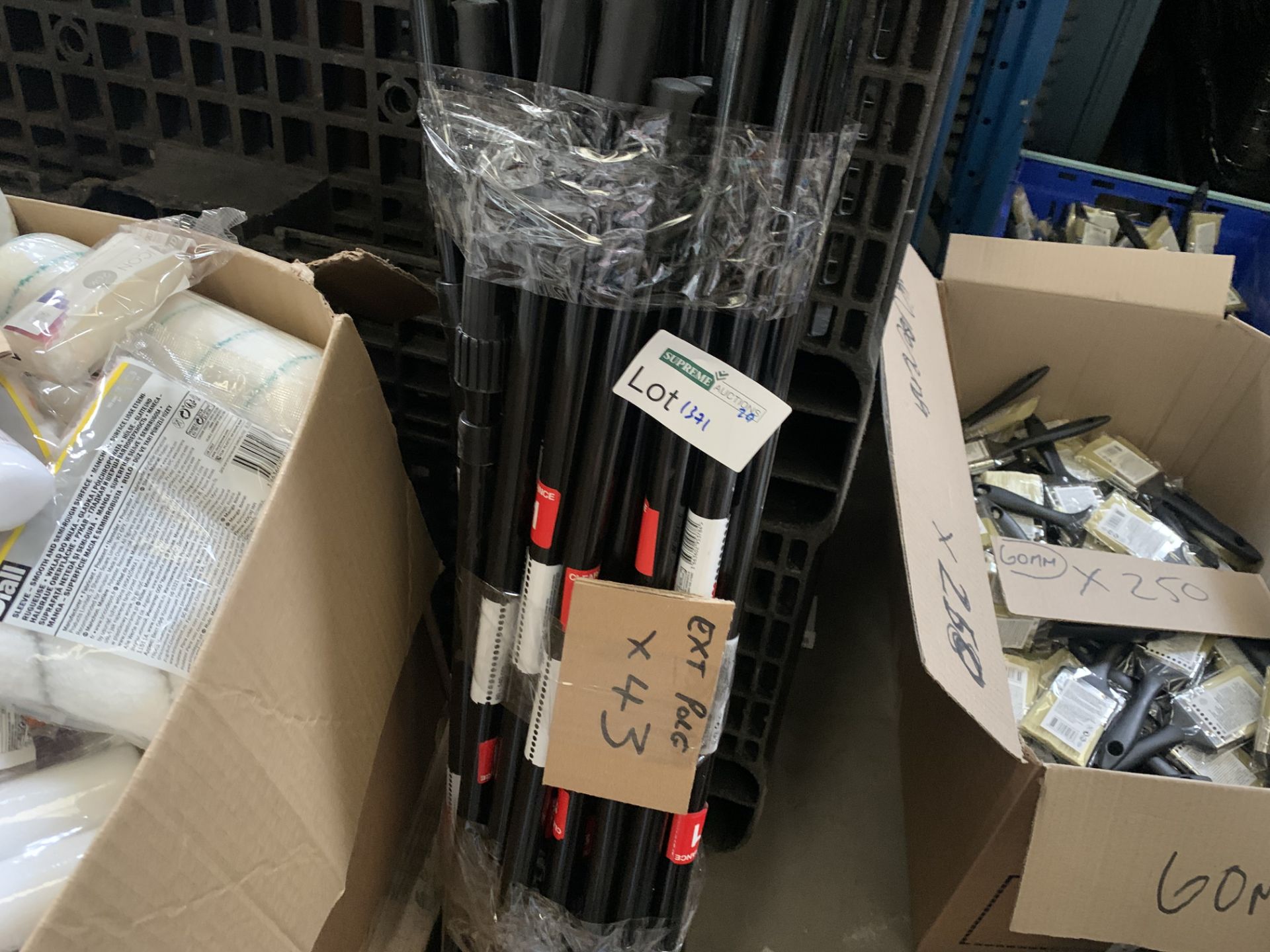 43 X BRAND NEW EXTENSION POLES