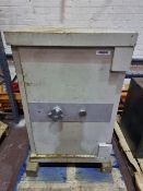 LARGE SAFE WITH KEY - SIZE: 116CM(HIGH) X 77CM (WIDE) X 79CM (DEEP). PALLETISED - FORKLIFT ONSITE TO