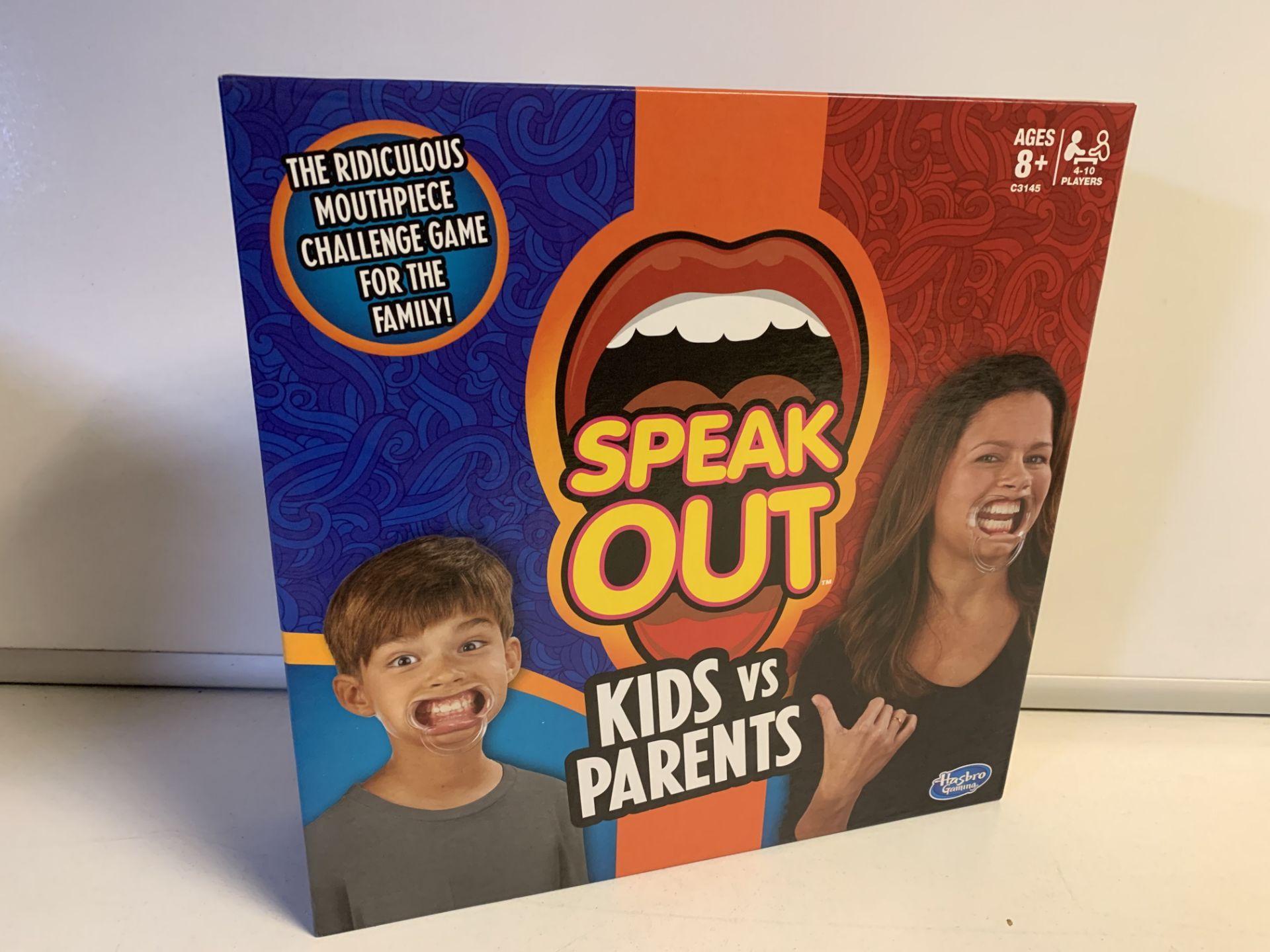 12 X BRAND NEW HASBRO SPEAK OUT KIDS VS PARENTS GAMES (769/13)