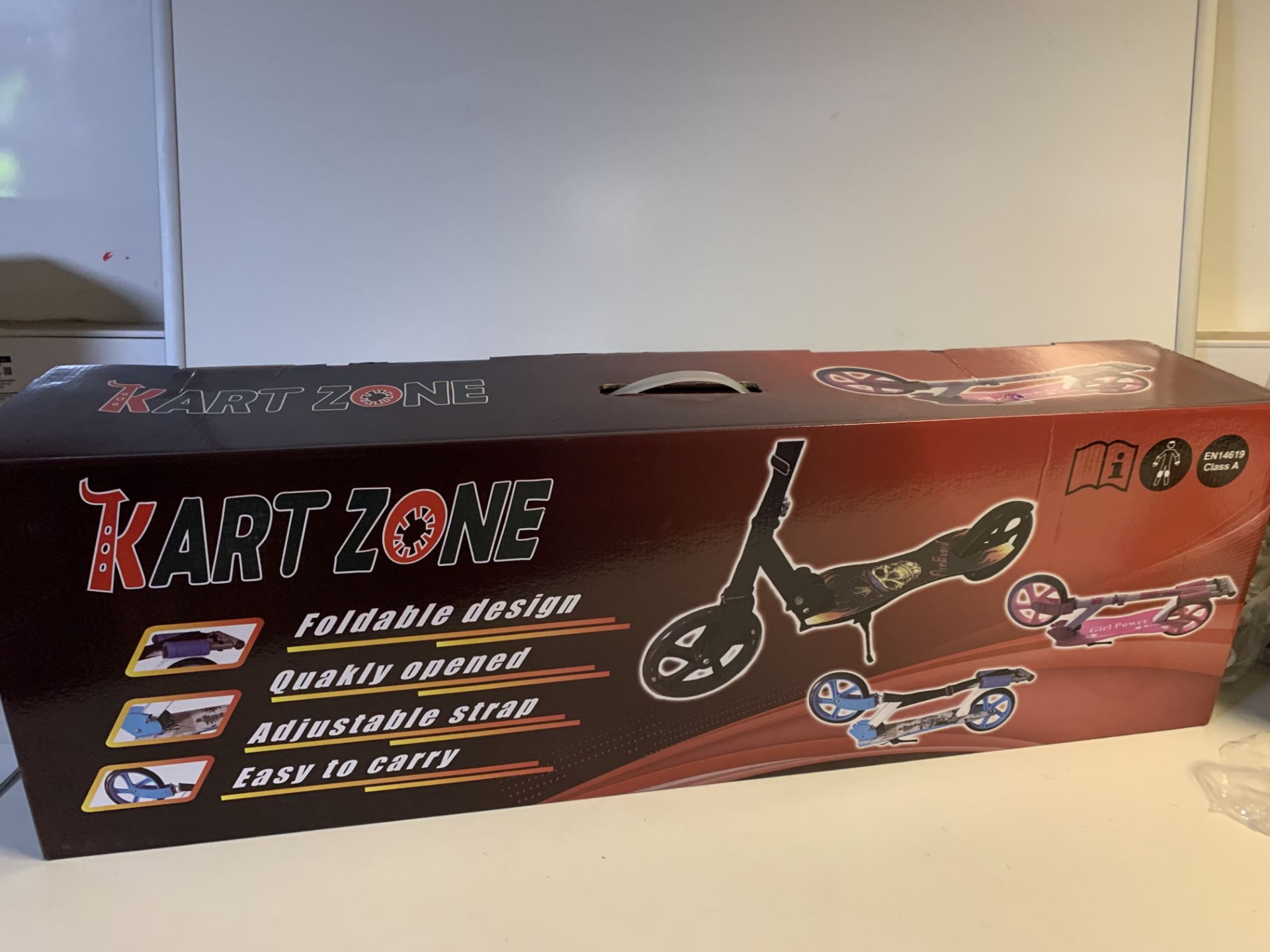 BRAND NEW KARTZONE FOLDABLE SCOOTER