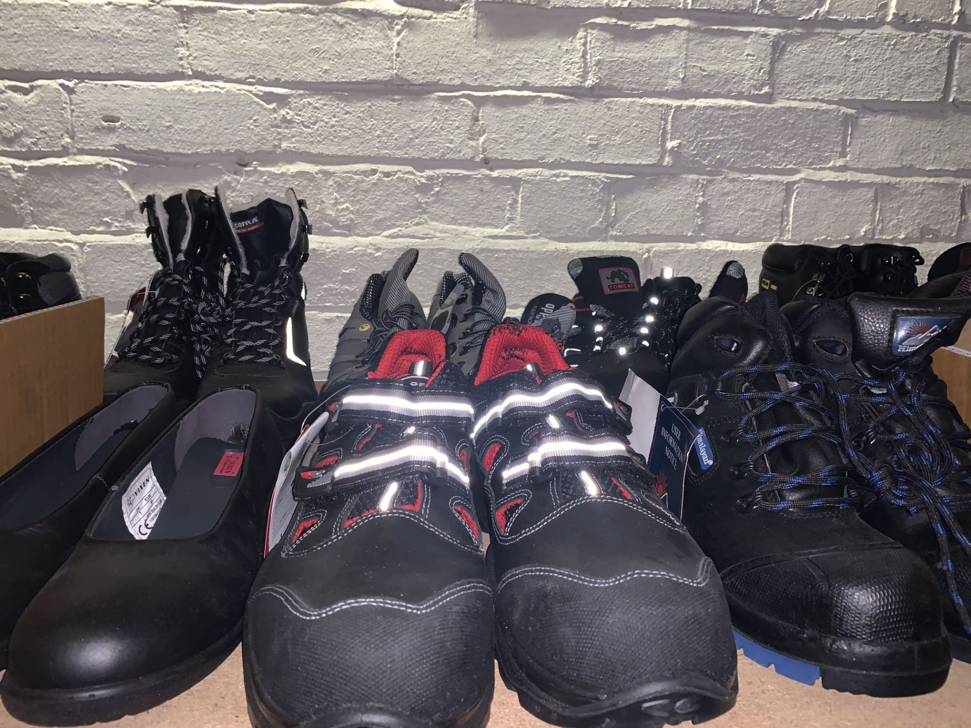 6 x PAIRS OF VARIOUS WORK BOOTS TO INCLUDE COFRA IN VARIOUS SZIES (111/13)