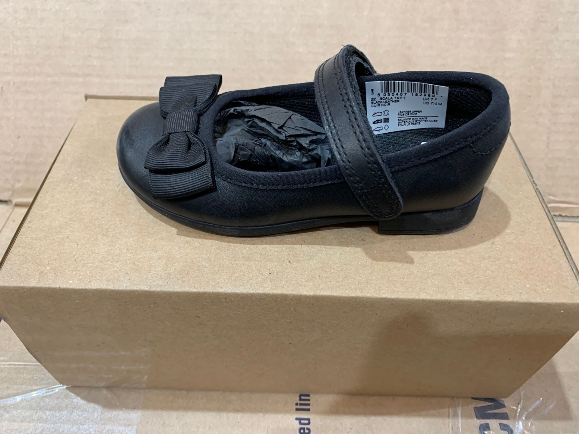 1 X NEW & BOXED CLARKS SHOES PG417105 SIZE INFANT 7