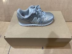 1 x NEW & BOXED SILVER TRAINERS SIZE INFANT 11