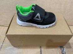 1 X NEW & BOXED REEBOK TRAINERS YD188603 SIZE INFANT 5
