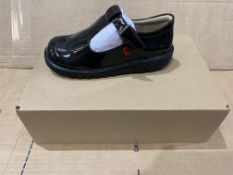 1 X NEW & BOXED KICKERS SHOES SIZE INFANT 13