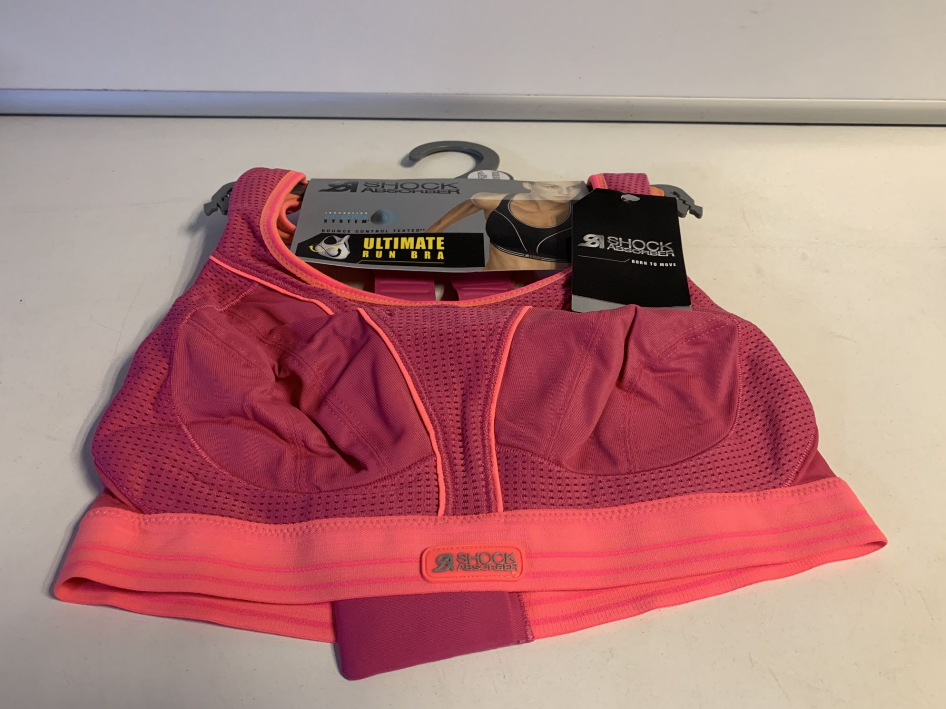 30 X BRAND NEW SHOCK ABSORBER SPORTS BRAS SIZES 32/34/36