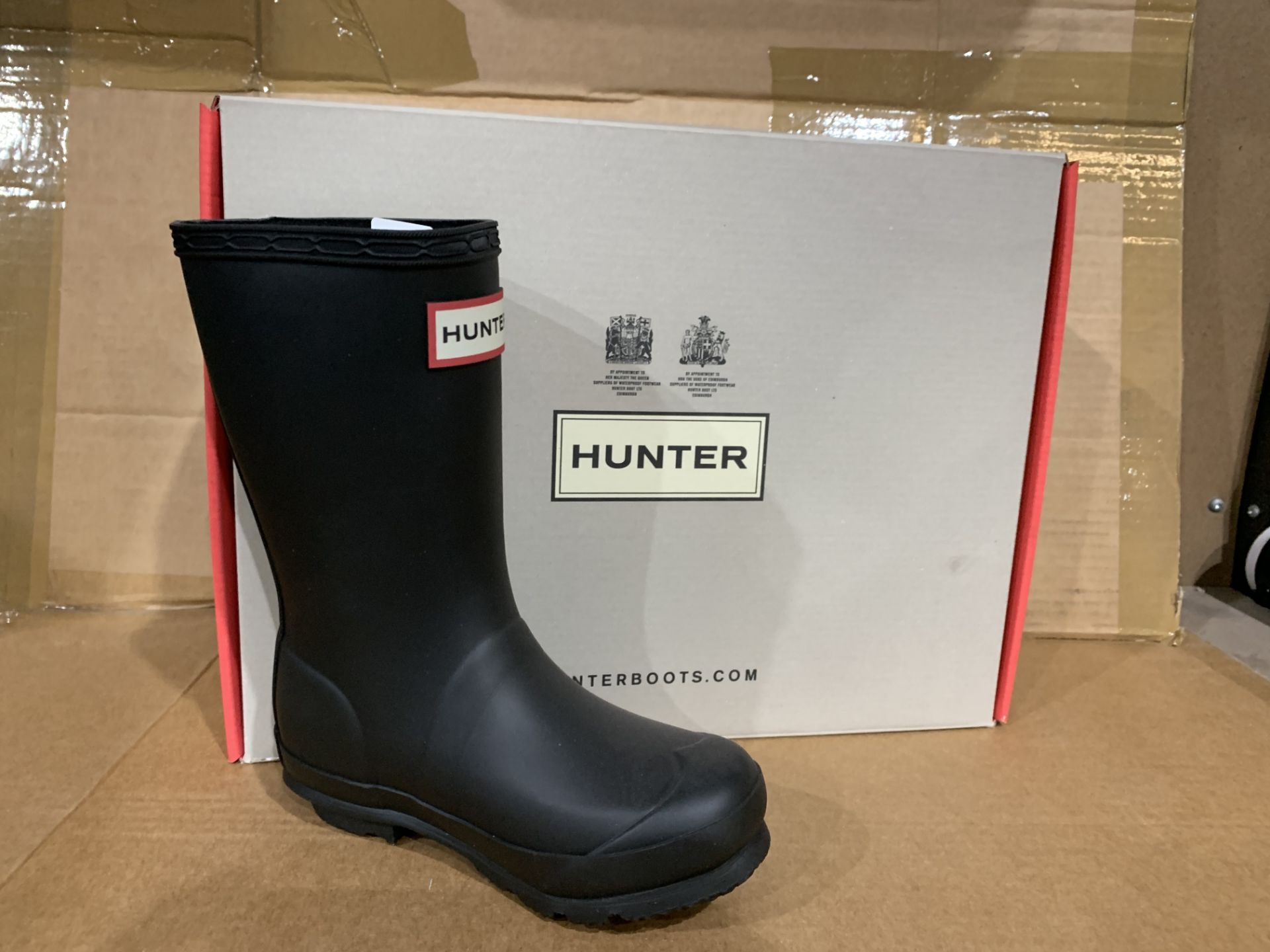 (NO VAT) BRAND NEW HUNTERS MATT BLACK WELLIES SIZE i9