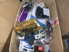 40 PIECE MIXED LOT INCLUDING 12V VACUUM CLEANER, DIGITAL TYRE GUAGES, HEATER AND COOLER FAN ETC