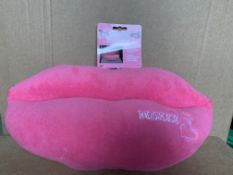 13 X BRAND NEW MINKY PINK HOT LIPS CUSHIONS