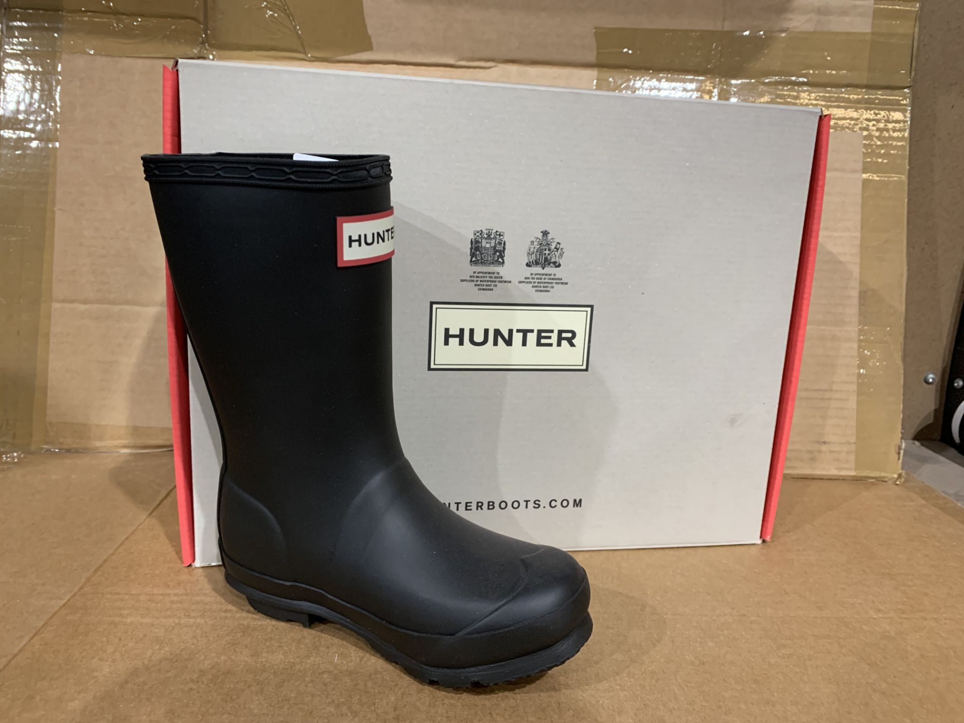 (NO VAT) BRAND NEW HUNTERS MATT BLACK WELLIES SIZE i9