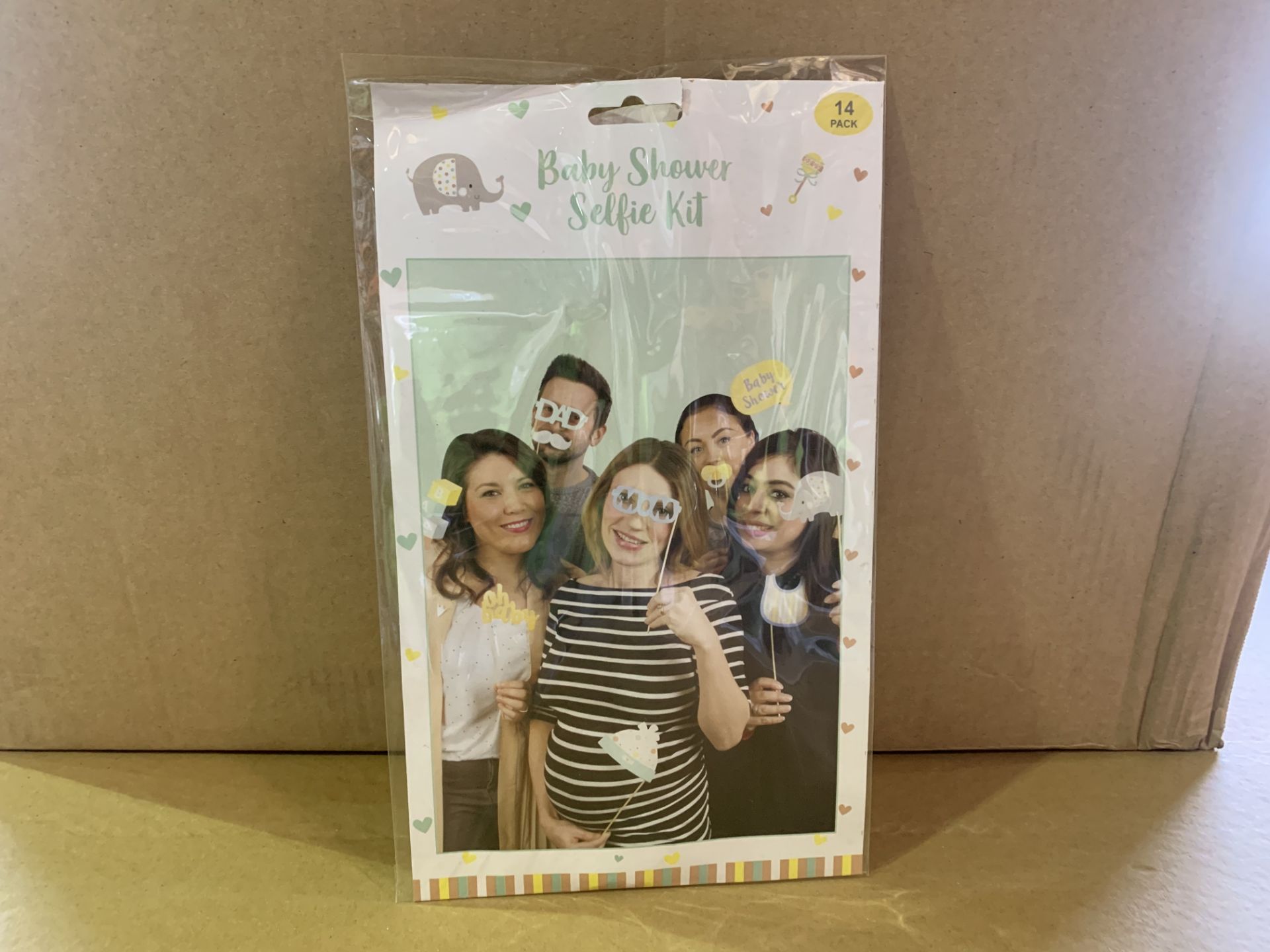 96 X BRAND NEW BABY SHOWER SELFIE KITS IN 4 BOXES (85/20)