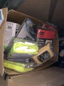 30 PIECE MIXED LOT INCLUDING HIGH VIZ VESTS, DEMISTER PADS, CAR SEAT ORGANISERS ETC (240/20)