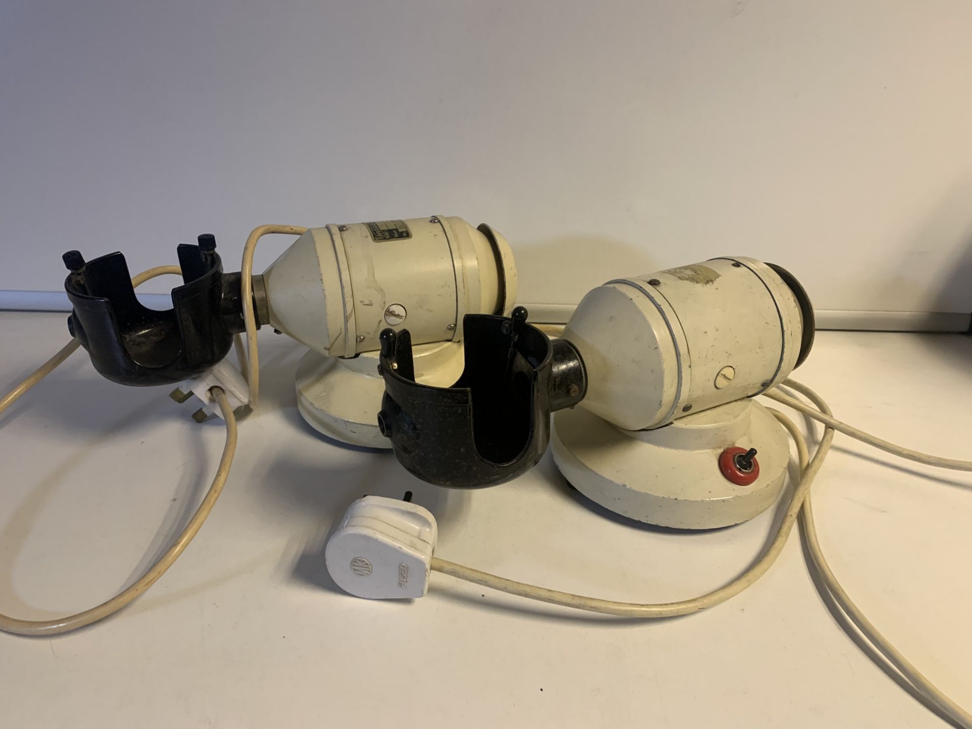 2 X OPTICAL LENSES HEATER (3/20)