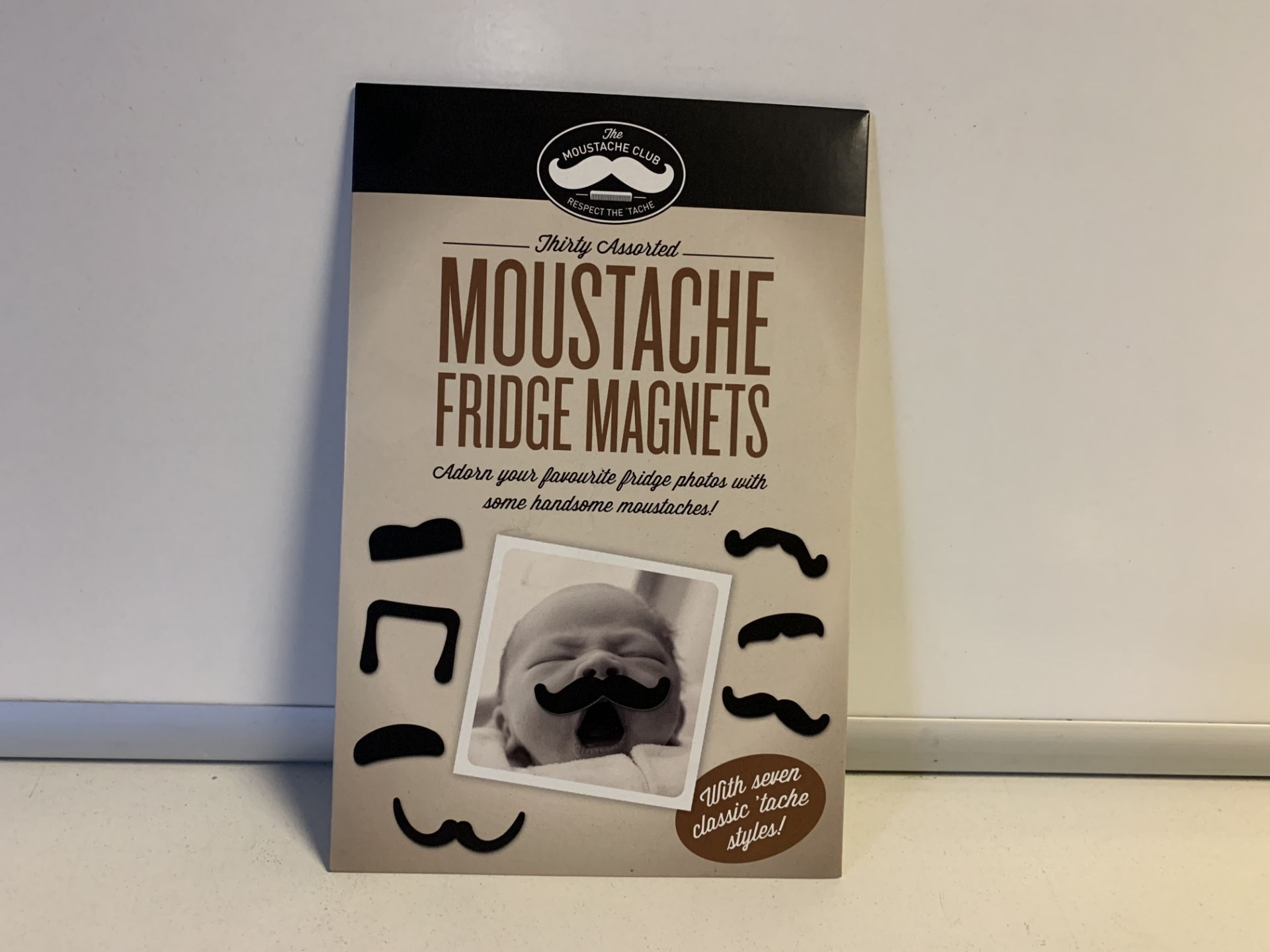 80 X BRAND NEW BOXED PACKS OF ASSORTED MOUSTACHE FRIDGE MAGNETS IN 4 BOXES (403/27)