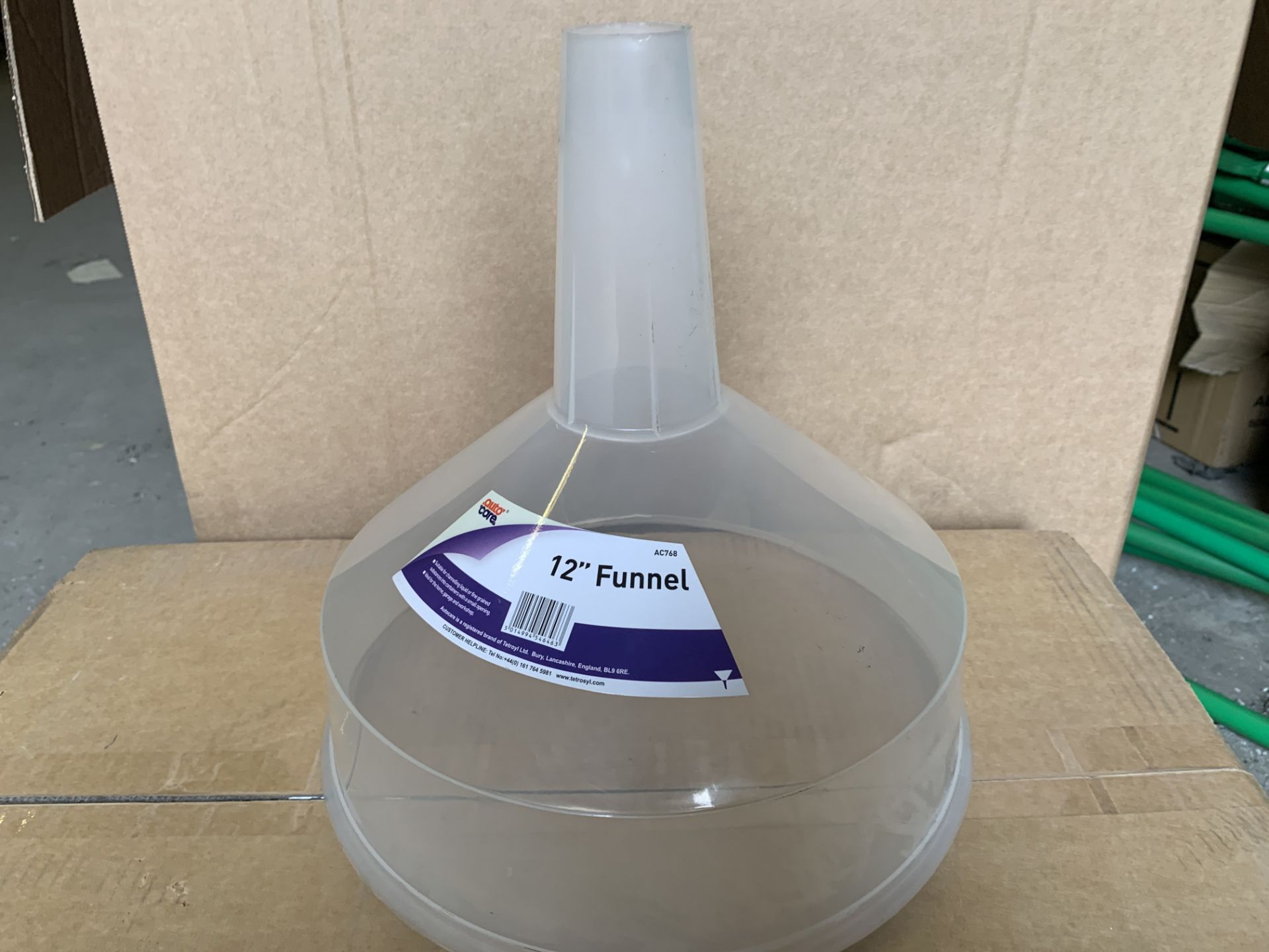 20 X BRAND NEW 12"" FUNNELS (82/27)