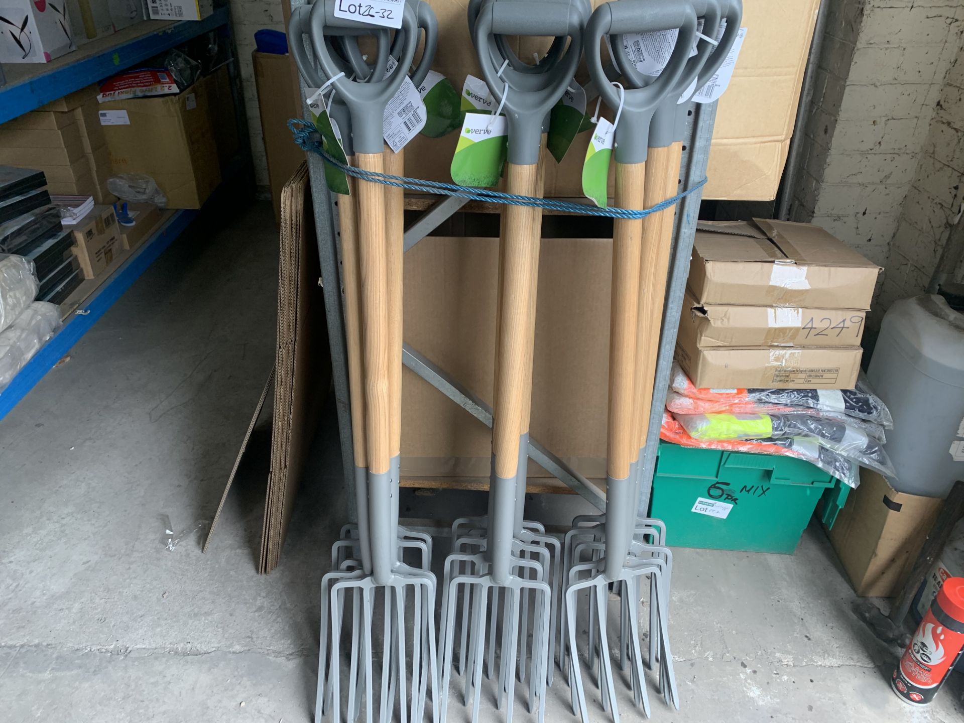 5 X NEW VERVE GARDEN DIGGING FORKS