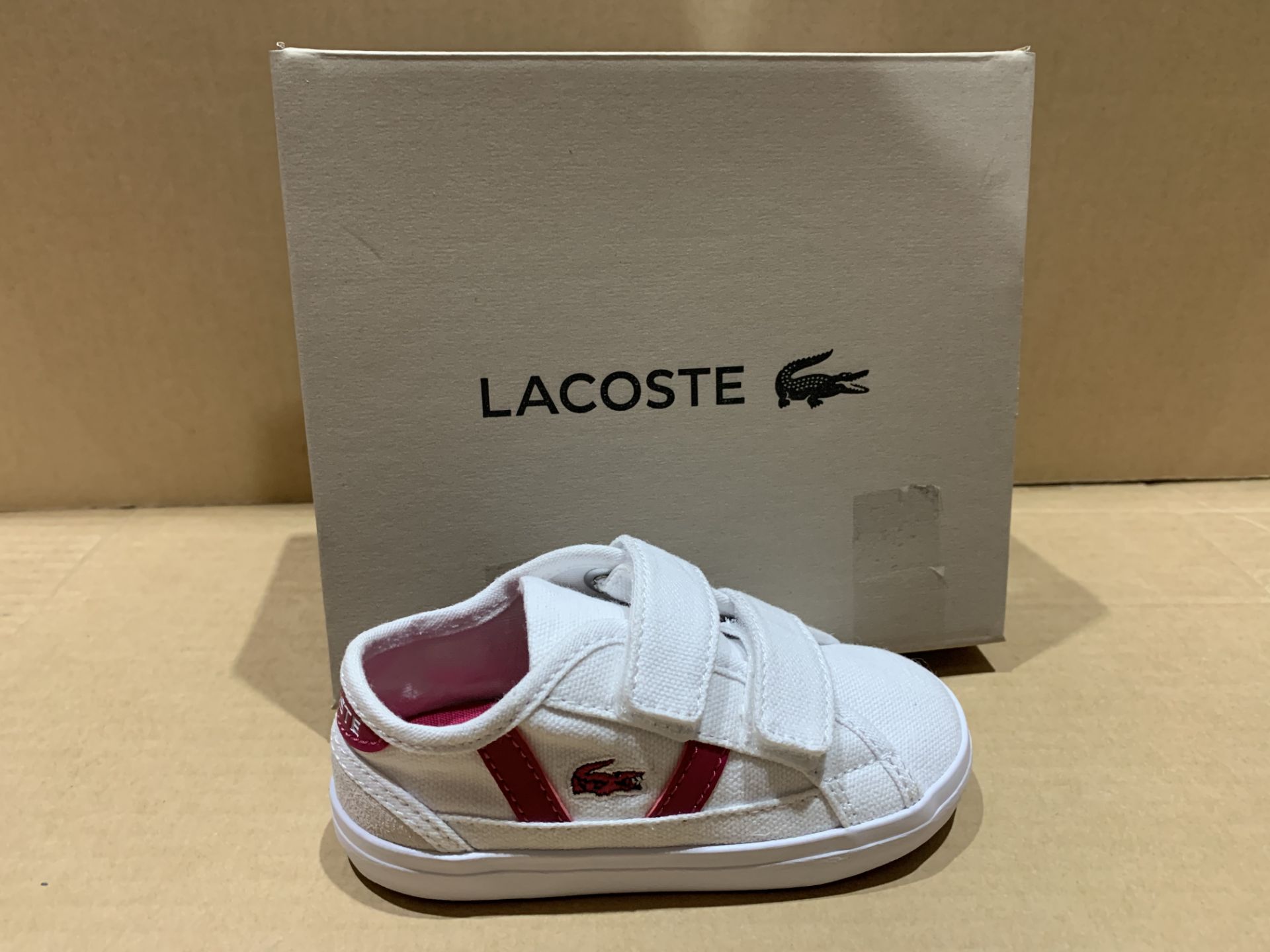 (NO VAT) 6 X BRAND NEW WHITE AND PINK TRAINERS SIZE i5