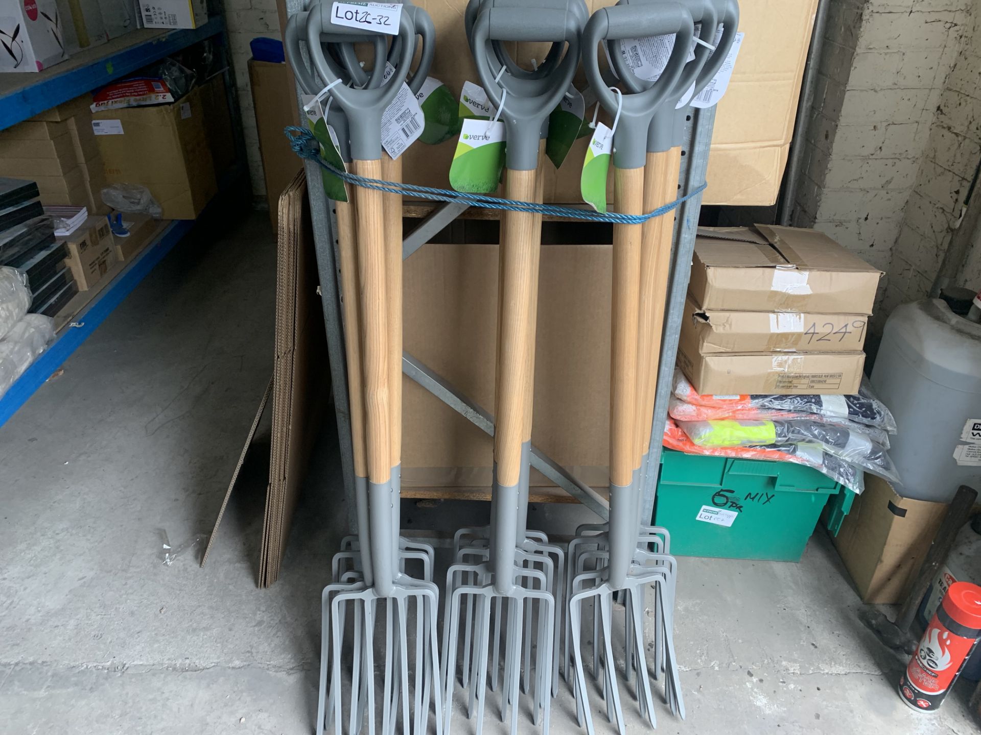 5 X NEW VERVE GARDEN DIGGING FORKS