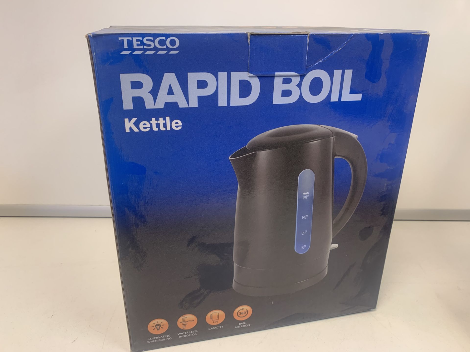 6 X NEW BOXED 1.7L RAPID BOIL ILLUMINATING KETTLES