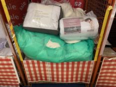 CONTENTS OF STILLAGE OF LARGE QUANTITY OF BEDDING AND CUSHIONS