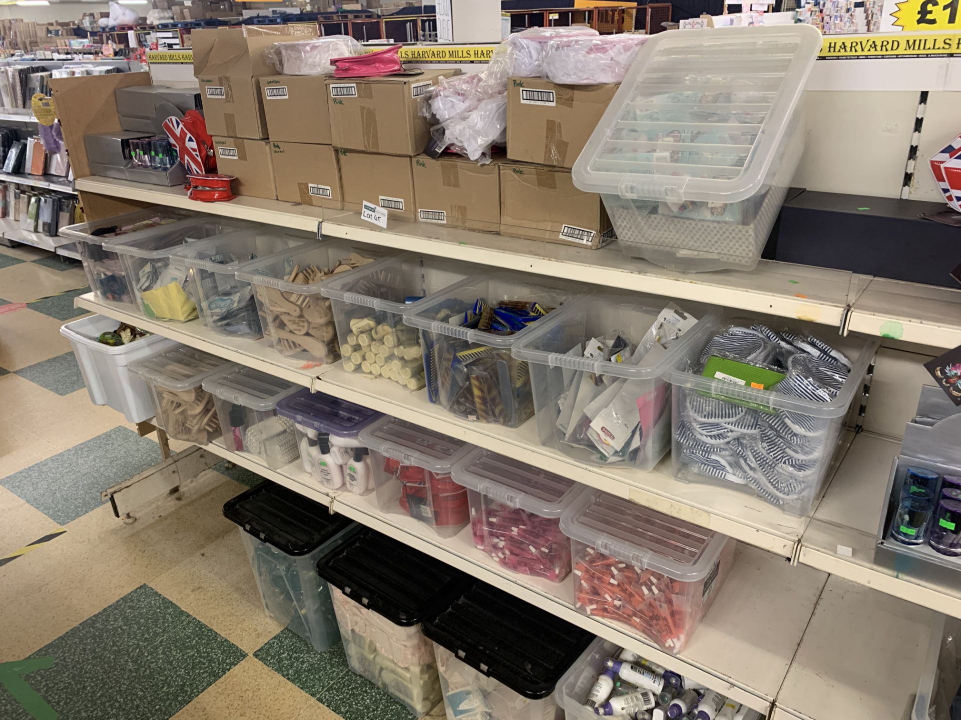 CONTENTS OF 4 SHELVES IN 2 BAYS INCLUDING MAKEUP BAGS, MAKEUP SETS, SHAMPOO, CONES APPROX 1000