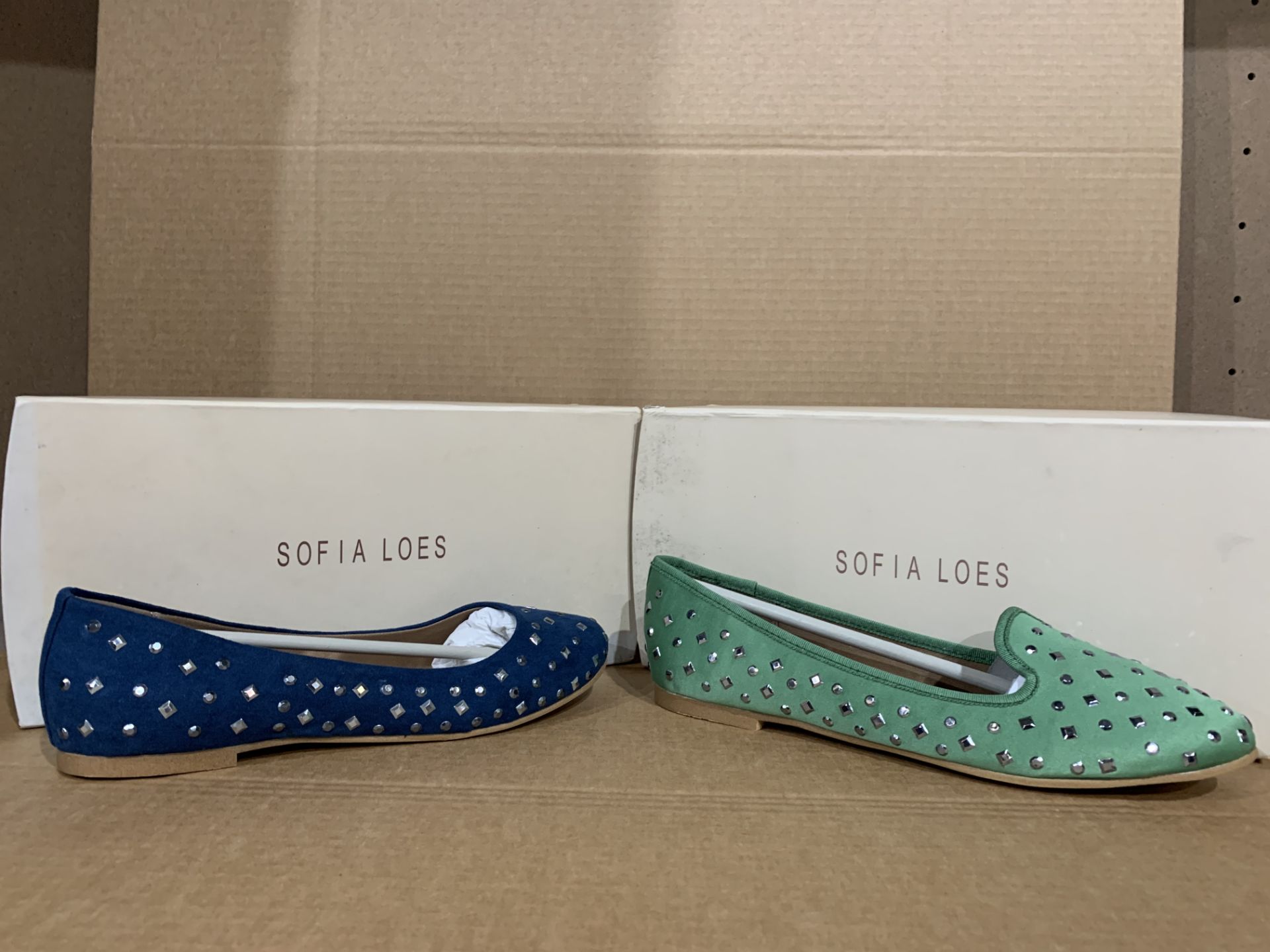 13 X BRAND NEW SOFIA FASHION SHOES IN VARIOUS STYLES AND SIZES