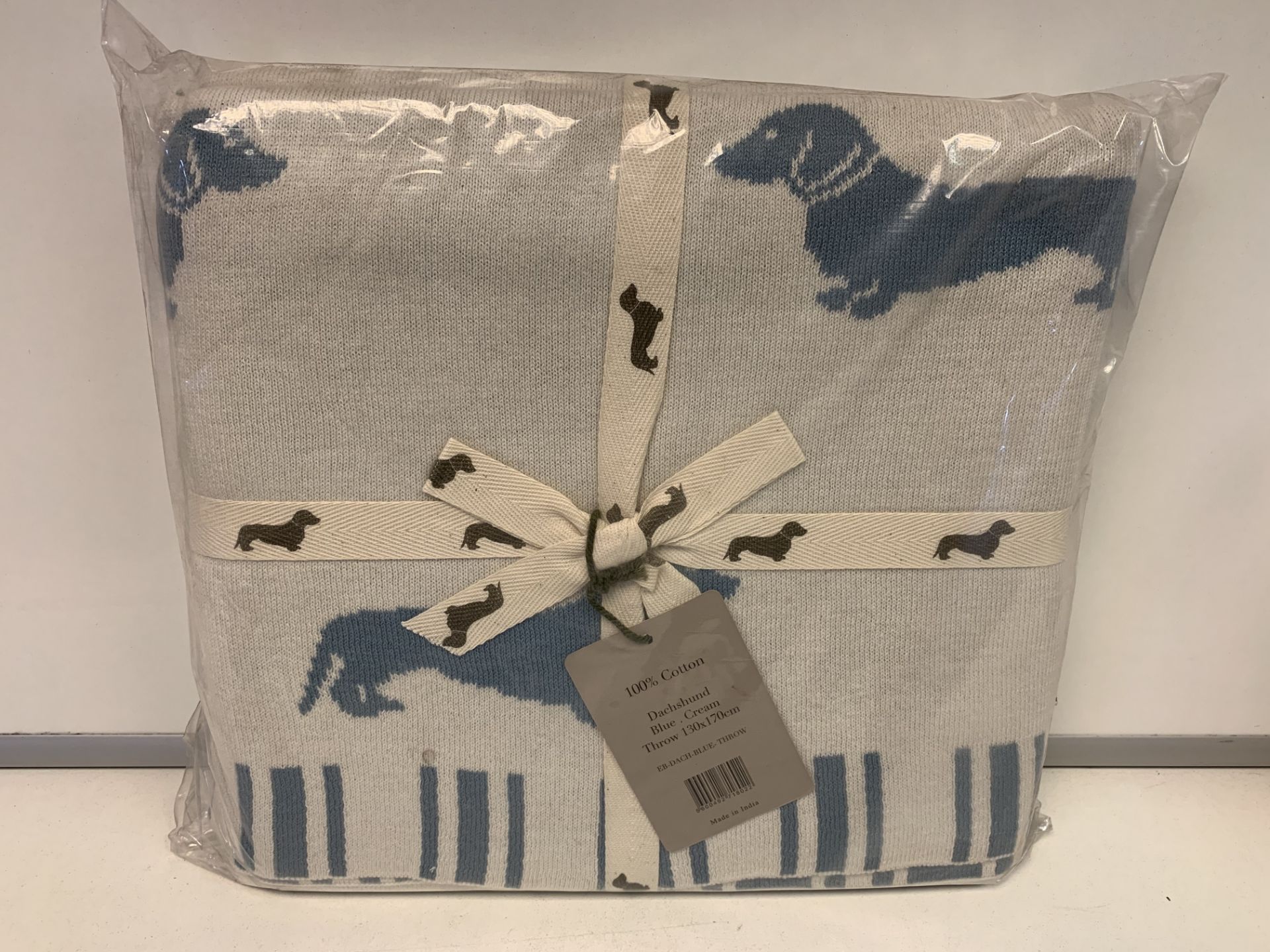 6 X BRAND NEW EMILY BOND DACHSHUND BLUE THROWS SIZE 130 X 170CM RRP £65 EACH