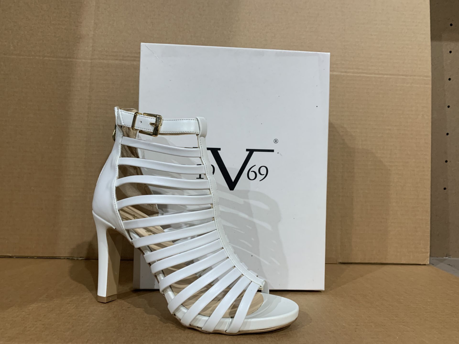 BRAND NEW BOXED V1969 VERSACE ABBIGILAMENTO SPORTIVO SHOES MARTINE WHITE SIZE 41