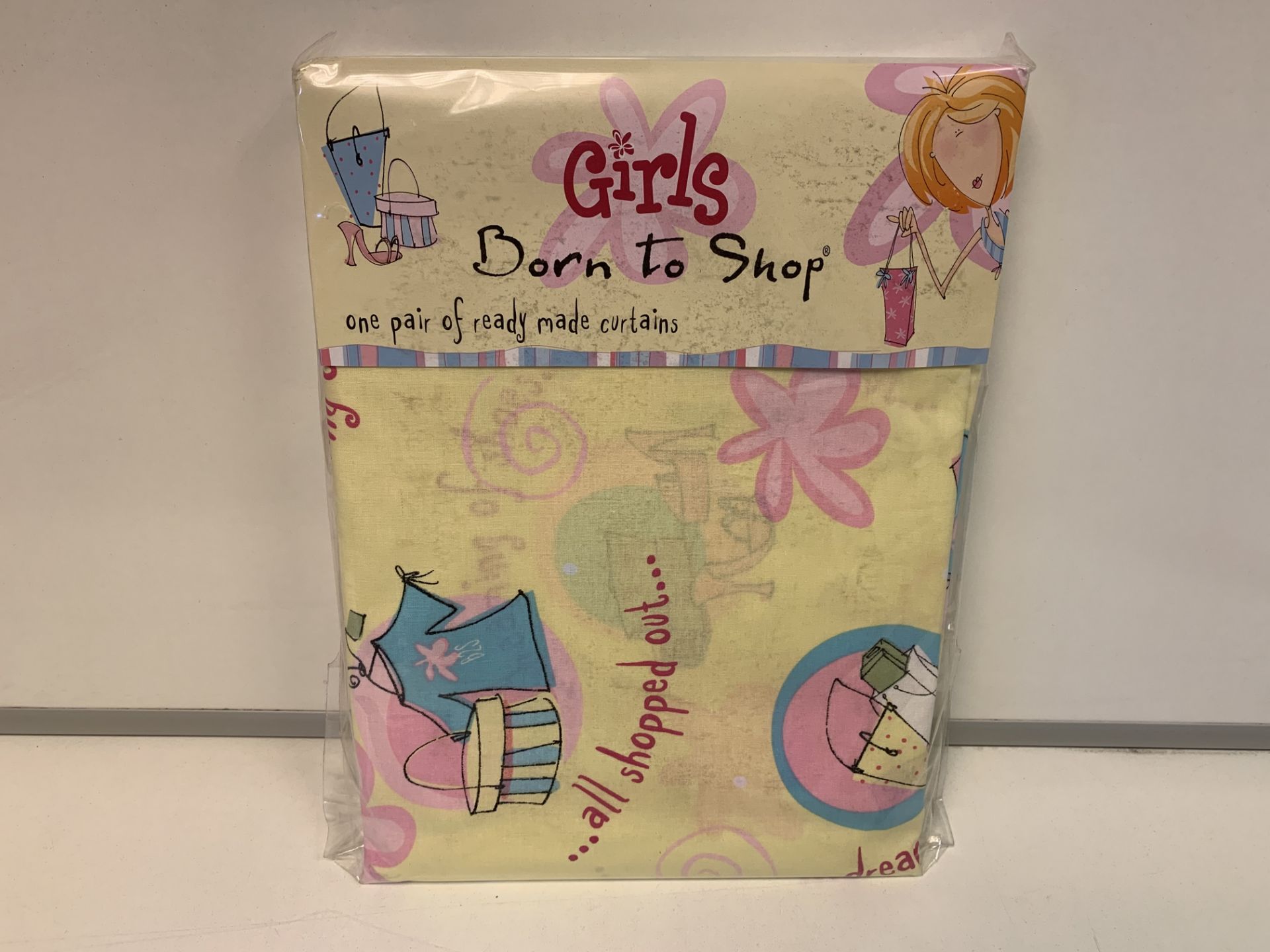 9 X BRAND NEW GIRLS BORN TO SHOP CURTAIN SETS 168 X 182CM