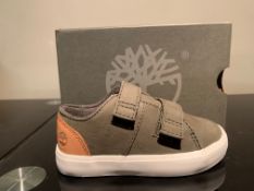 NEW & BOXED TIMBERLAND TRAINERS SIZE INFANT 6 (267 UPSTAIRS)